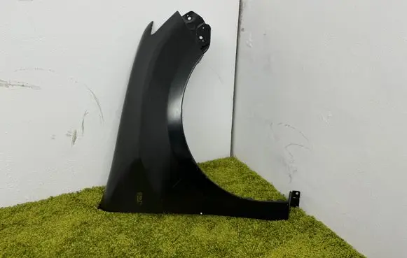 Renault Sandero II Fender 631226760r