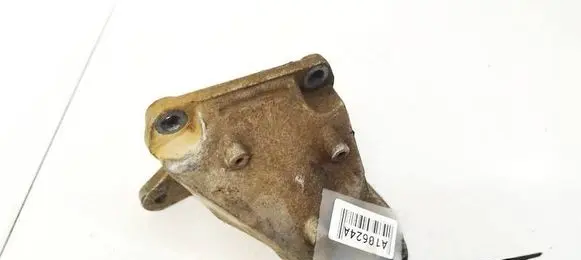 Audi A6 S6 C5 4B Engine mounting bracket 8D0399114
