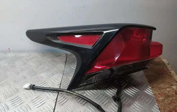 Lexus NX Rear/tail lights