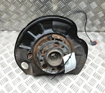 Mercedes-Benz CL C216 Rear wheel hub A2213502208