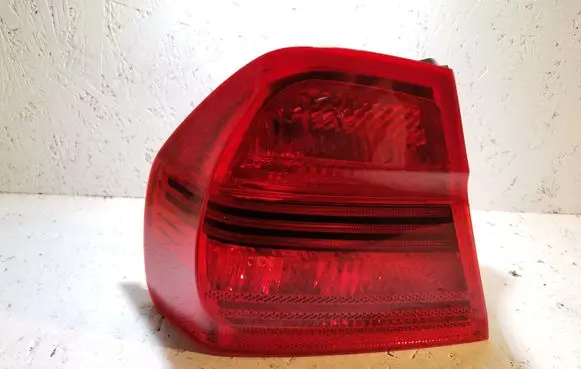 BMW 3 E90 E91 Rear/tail lights 7161955