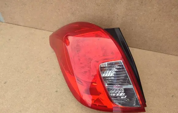 Opel Mokka X Rear/tail lights 42435941