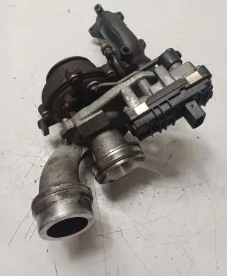 BMW 1 F20 F21 Turbo 8514266