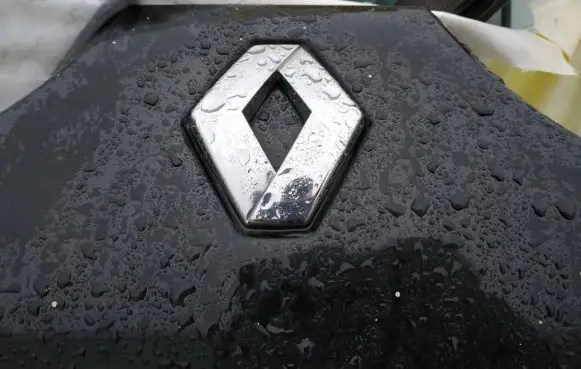 Renault Megane I Manufacturer badge logo/emblem 