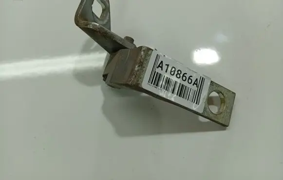 Ford S-MAX Rear door lower hinge