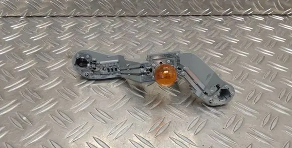 Toyota Avensis T250 Tail light bulb cover holder