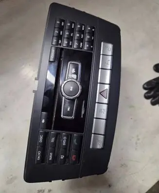 Mercedes-Benz GL X166 Radio/CD/DVD/GPS head unit A1669000109