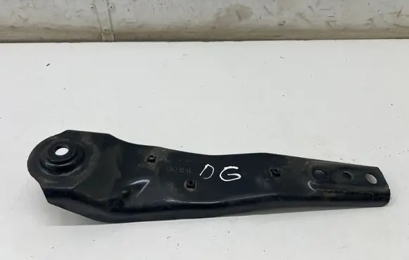 Nissan X-Trail T33 Other rear suspension part 4Z04