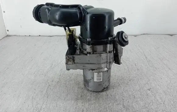 Peugeot 508 Power steering pump 9675277480