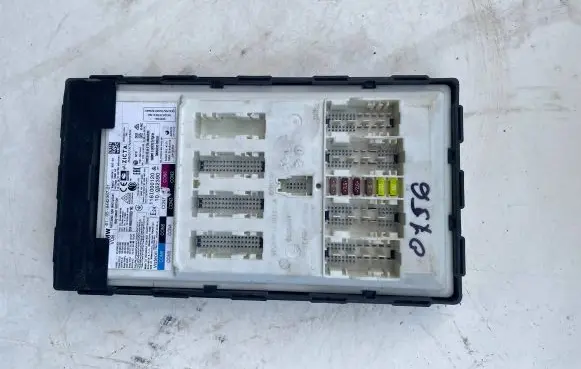 BMW 8 G15 Other control units/modules 116I000120 1161000120