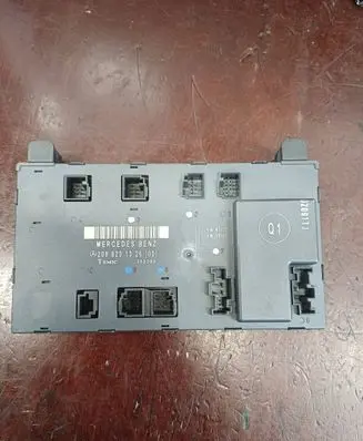 Mercedes-Benz CLK A209 C209 Door control unit/module 2098201326 353380