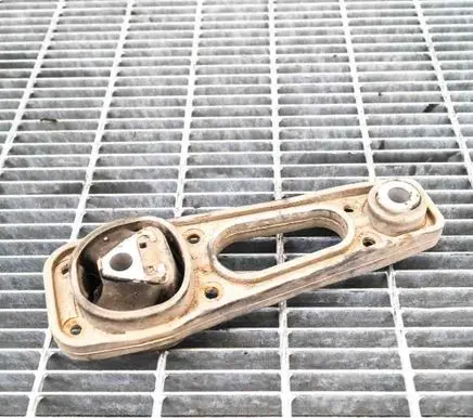 Dacia Duster Gearbox mount 8200805818