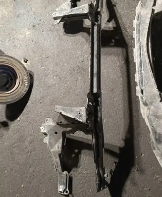 BMW X5 E53 Top upper radiator support slam panel 