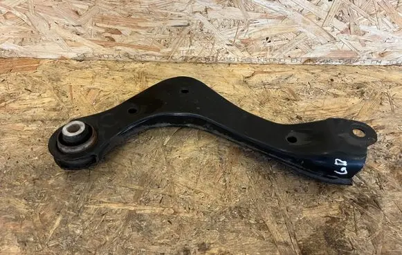 Toyota RAV 4 (XA50) Rear control arm