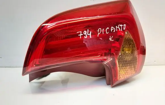KIA Picanto Rear/tail lights 924011Y0