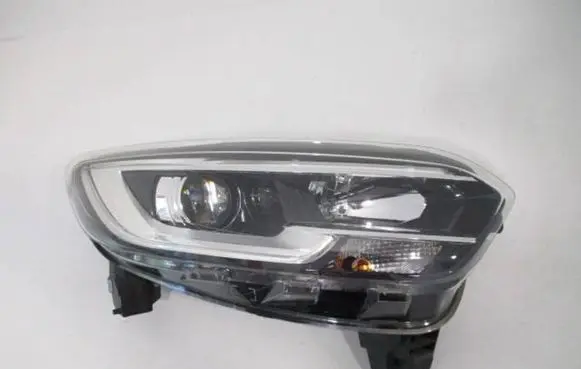 Renault Kadjar Headlight/headlamp 260101096R