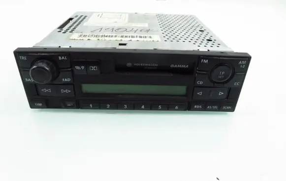 Volkswagen PASSAT B5.5 Radio/CD/DVD/GPS head unit 1J0035186E