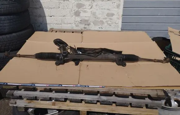 Ford Focus C-MAX Steering rack 3M513A500AN GGPC23U125 13003491