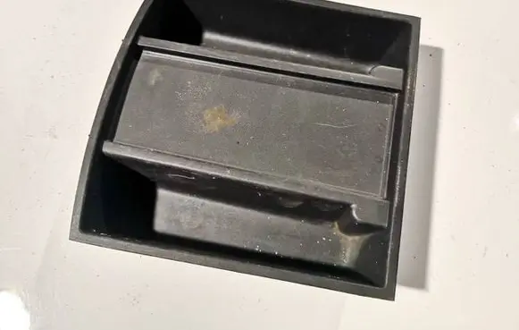 Chrysler 300 - 300C Glove box 48876a