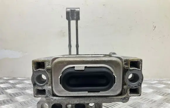 Volkswagen Golf Sportsvan Engine mount bracket 5Q0199262DE