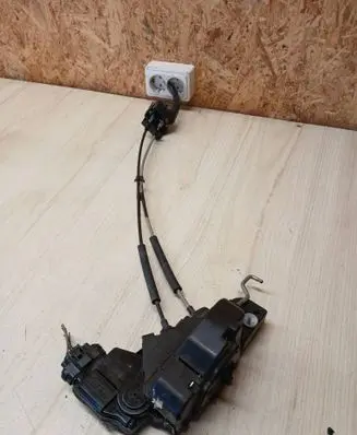 Front door lock