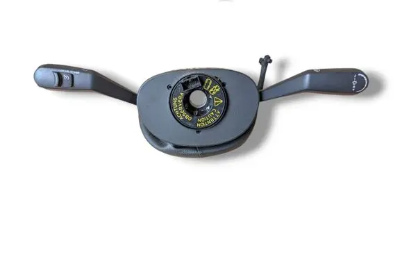 Wiper turn signal indicator stalk/switch