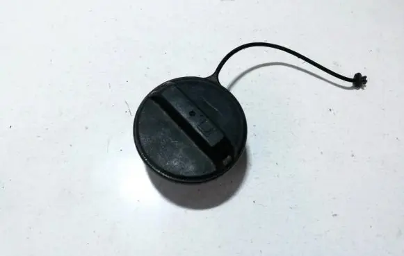 Mazda 626 Fuel tank filler cap 