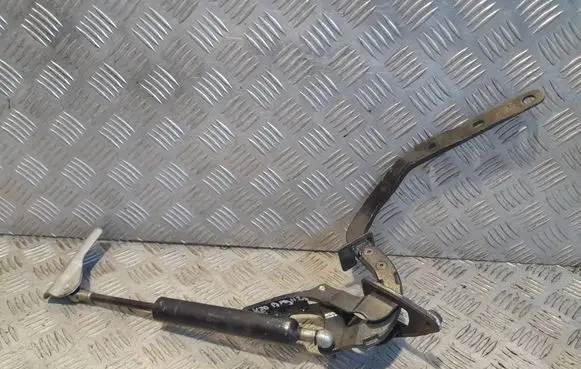 Volvo V70 Tailgate/trunk/boot hinge