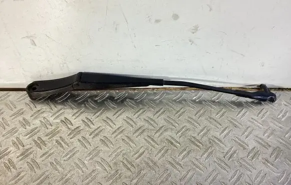 Volkswagen Touareg II Windshield washer spray nozzle 3392125798