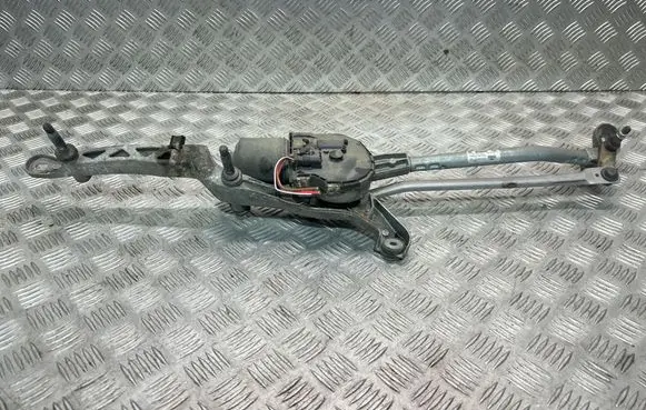 Mercedes-Benz C W204 Front wiper linkage and motor A2048201040