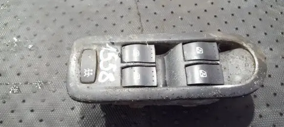 Renault Megane II Electric window control switch 156018070