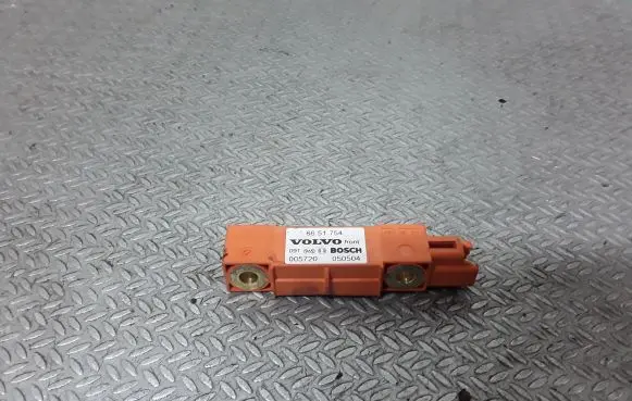 Volvo XC90 Airbag deployment crash/impact sensor 8651754