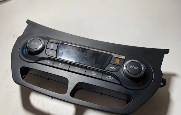 Ford Grand C-MAX Climate control unit AM5T18C612BG