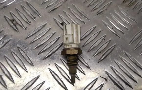 Coolant temperature sensor