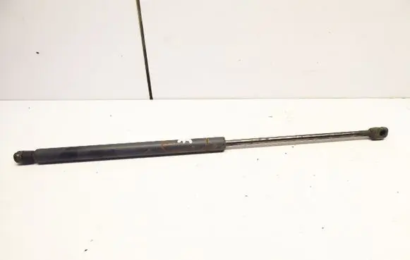 Audi A4 S4 B5 8D Shock absorber/damper mounting bracket 