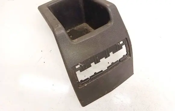 Opel Astra H Glove box 13127111