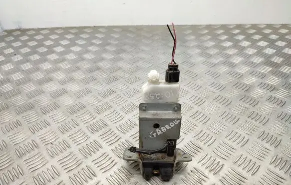 Mitsubishi Grandis Tailgate/trunk/boot lock/catch/latch