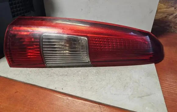 Volvo V70 Rear/tail lights 9154493 01544931