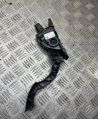 Volvo V40 Accelerator throttle pedal 31280595 6PV01036822