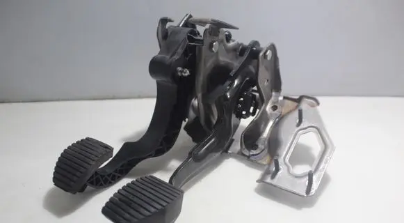 Clutch pedal