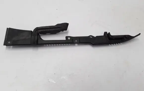 Engine bonnet/hood lock trim molding