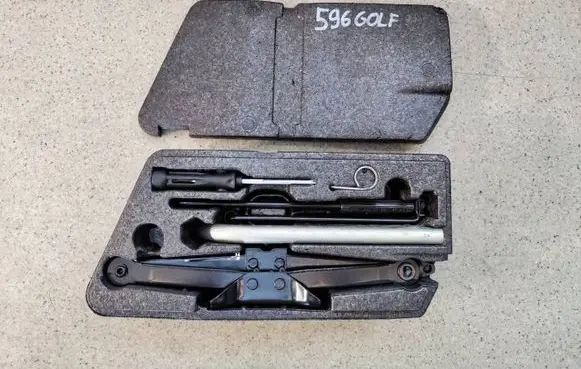 Volkswagen Golf VII Lift Jack