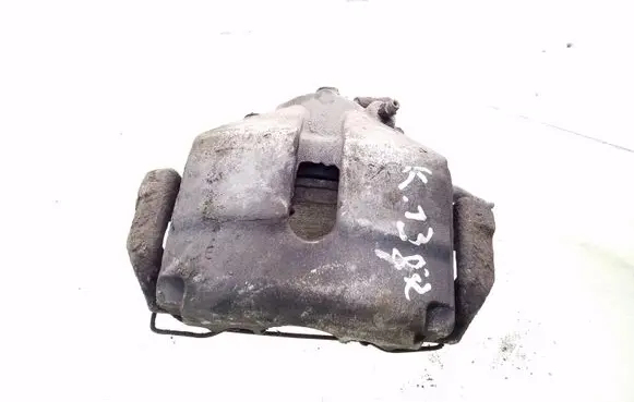 Volkswagen PASSAT B6 Front brake caliper