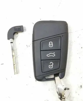 Volkswagen PASSAT B8 Ignition key/card 