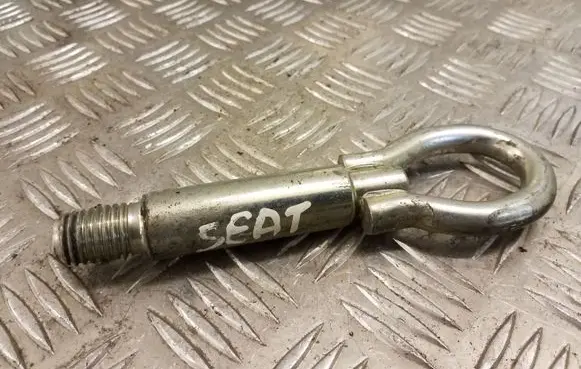 Seat Altea Towing hook eye 