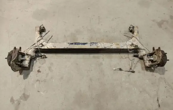 Toyota Corolla Verso E121 Rear subframe 