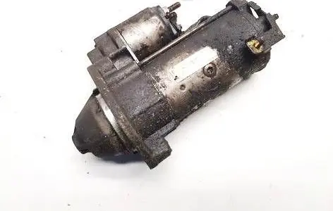 Audi A4 S4 B5 8D Starter motor 068911024e