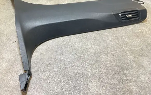 BMW X5 G05 (B) pillar trim (bottom) 749641800