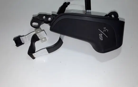Steering wheel buttons/switches