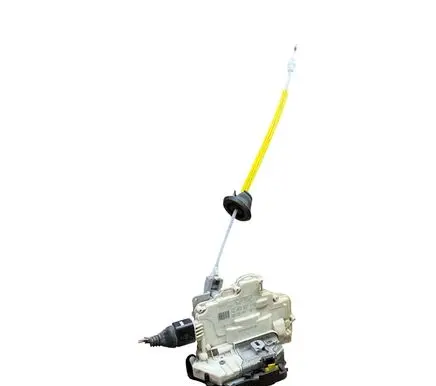 Audi A3 S3 8P Front door lock 4F2837015